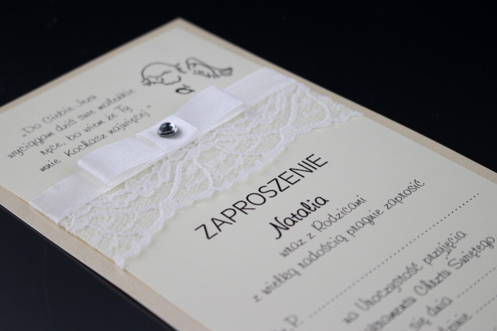 Zaproszenia na chrzest z koronką, papier kremowy